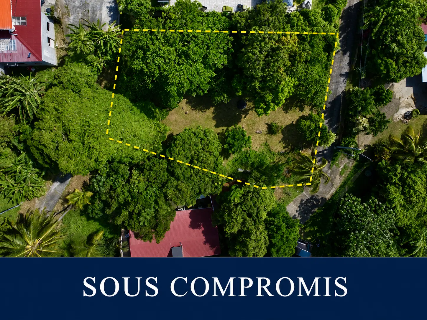 Terrain nu constructible de 815m²