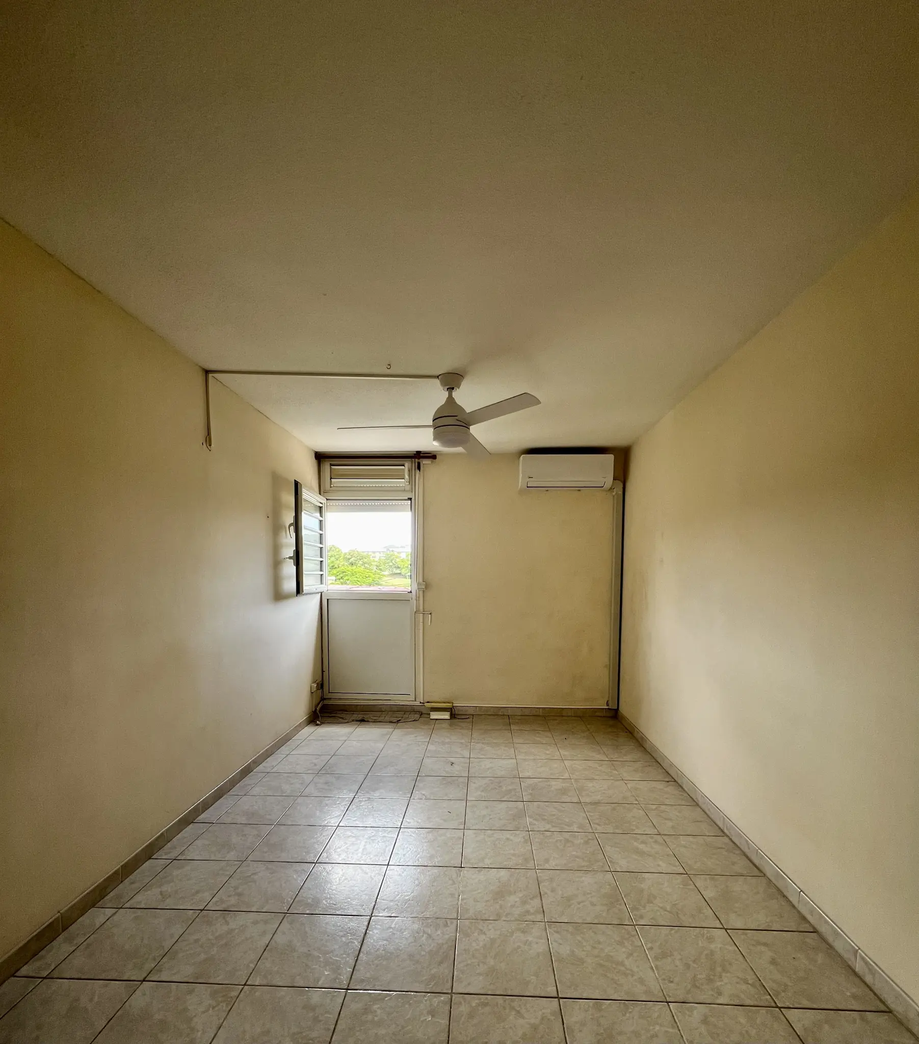 Appartement de type F.4 + Loggia au Robert – 90,50 m²