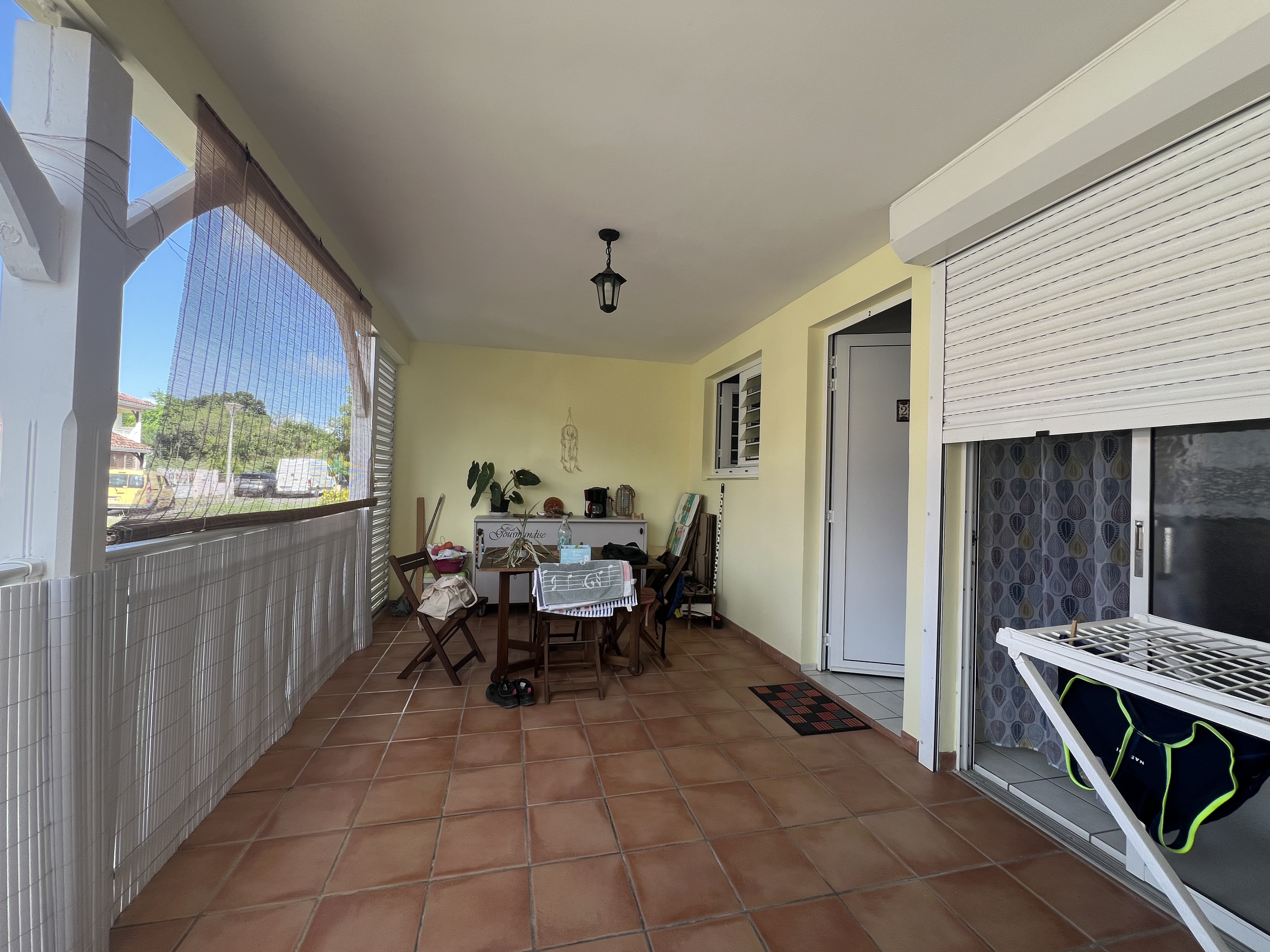 Appartement de type F.2 de 63 m²